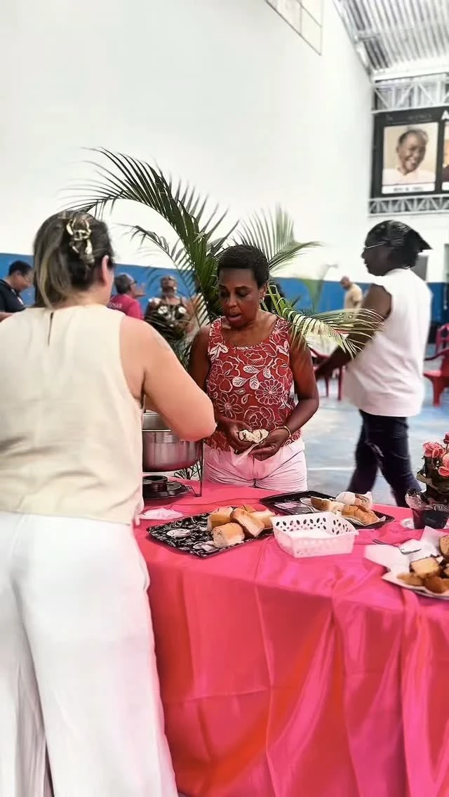 Reviva os melhores momentos do Outubro Rosa que aconteceu no último sábado, dia 24, no Rena 💗 Foi uma manhã de cuidado…